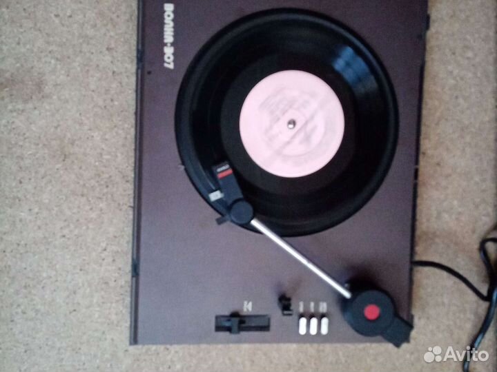 Проигрыватель винила СССР