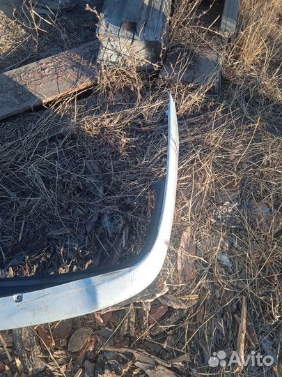 Бампер задний toyota ipsum