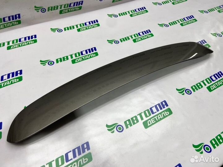 Спойлер крышки багажника задний Mercedes Benz