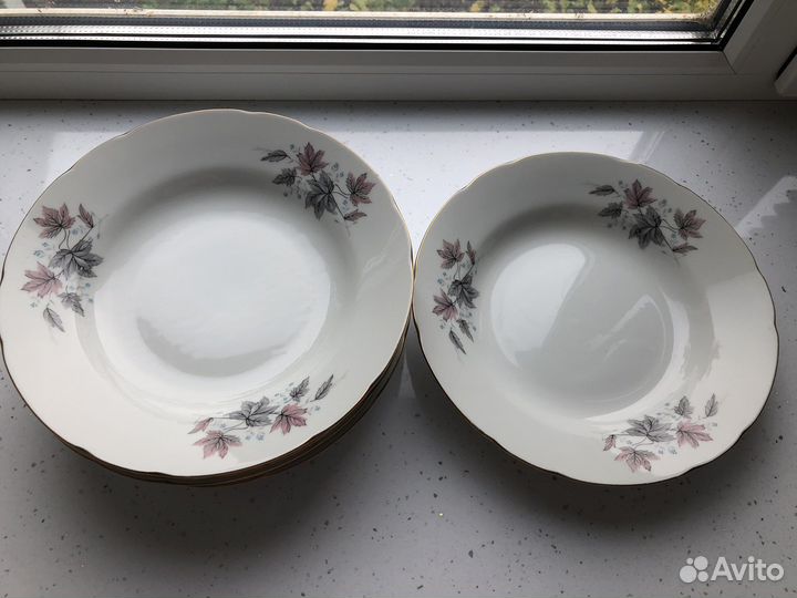 Тарелки обеденные