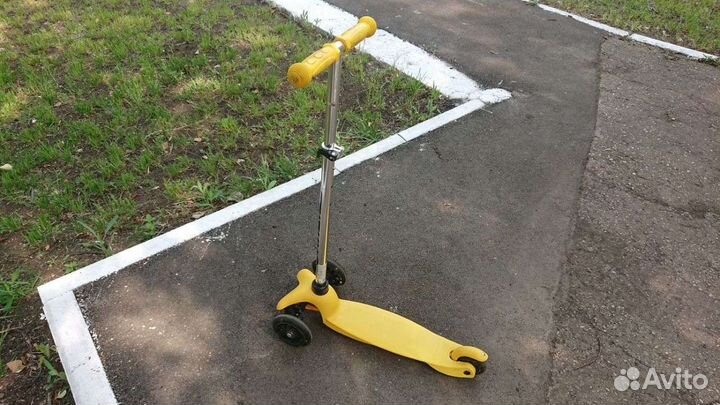 Самокат детский трехколесный