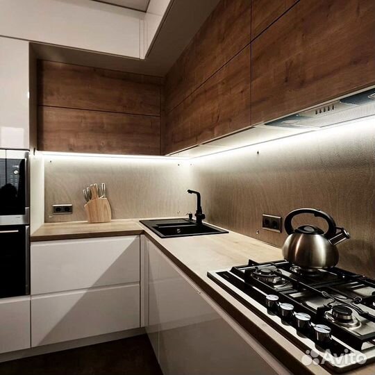 Угловая кухня в потолок.Кухонный гарнитур на заказ