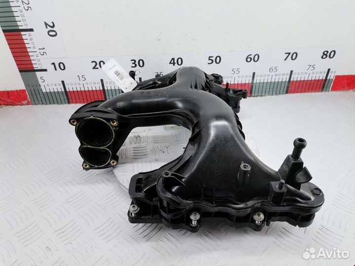 Коллектор впускной Volkswagen Touareg 2 2012