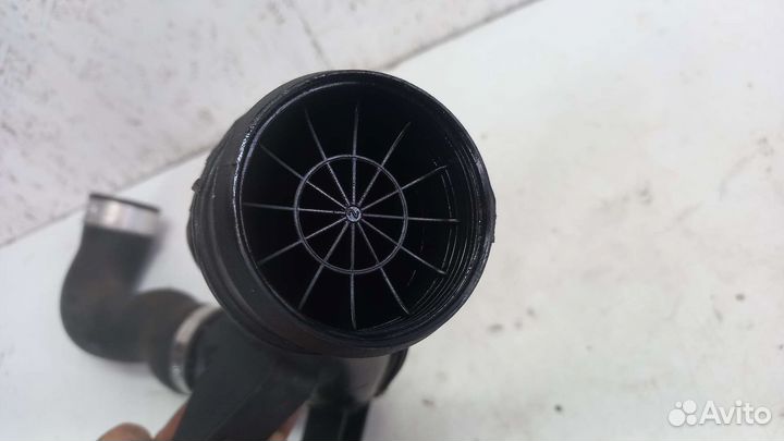 Патрубок интеркулера левый 1.8 Skoda Octavia A5