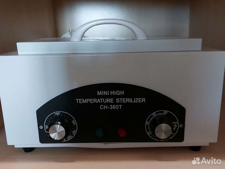 Сухожаровый шкаф для маникюра, новый