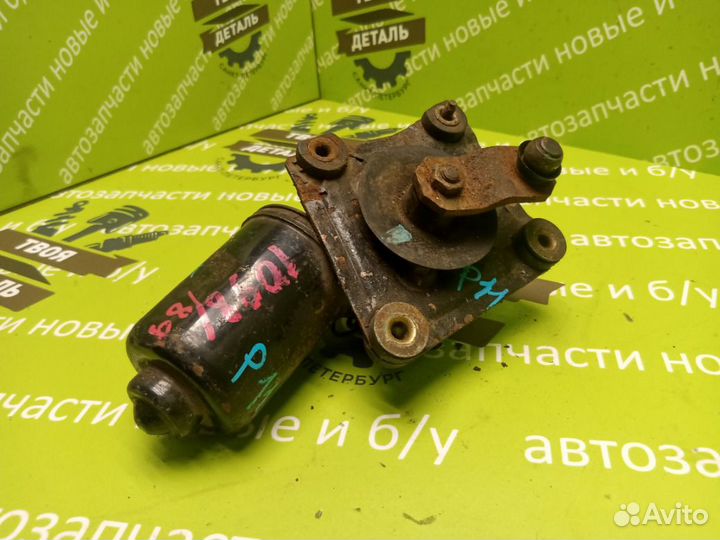 Моторчик стеклоочистителя передний Nissan Primera