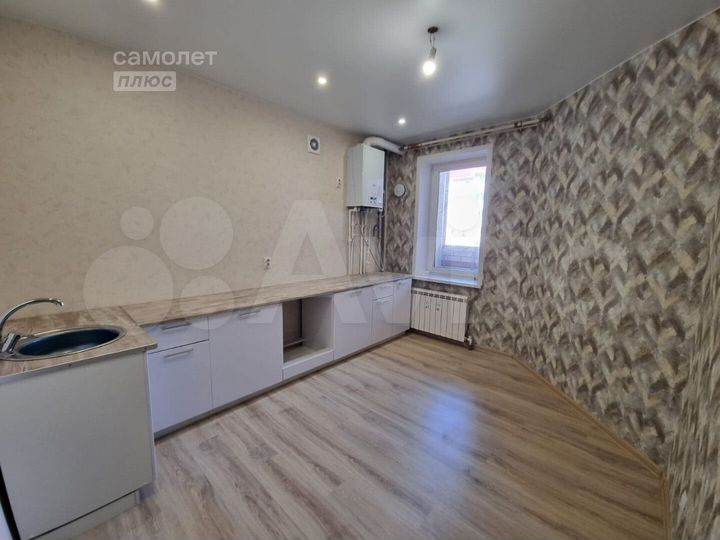 2-к. квартира, 63 м², 2/5 эт.