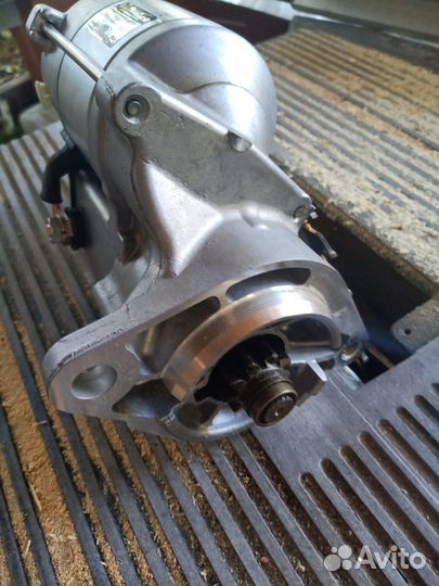 Стартер Крайслер Вояджер 2.4 EDZ