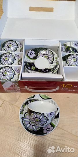 Сервизы,чайники все новое