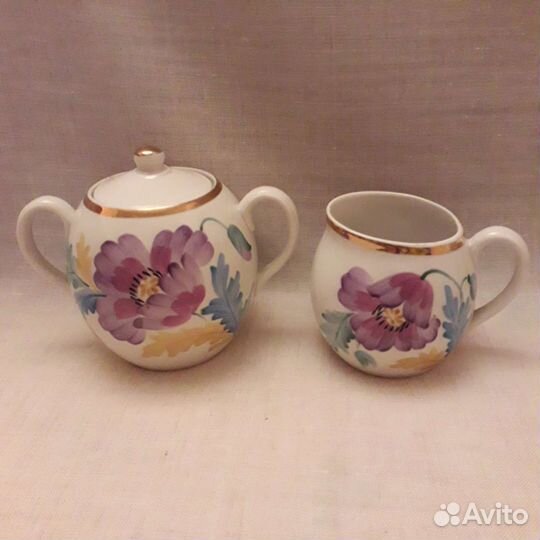 Сахарница. Молочник. Чайник заварочный