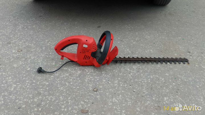 Кусторез электрический