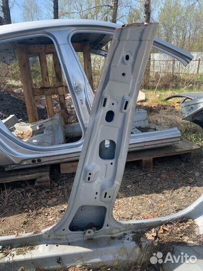 Стойка кузова центральная правая Mazda Cx-30