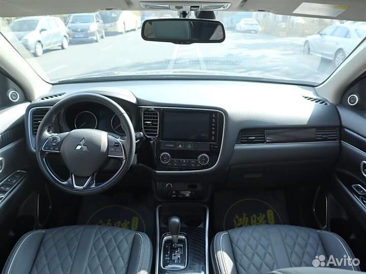 Mitsubishi Outlander 2.0 CVT, 2021, 54 000 км