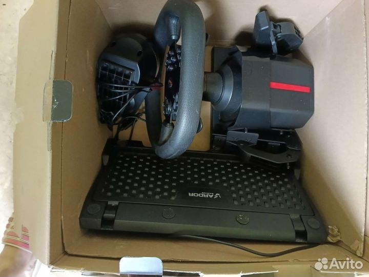 Игровой руль с педалями и коробкой передач