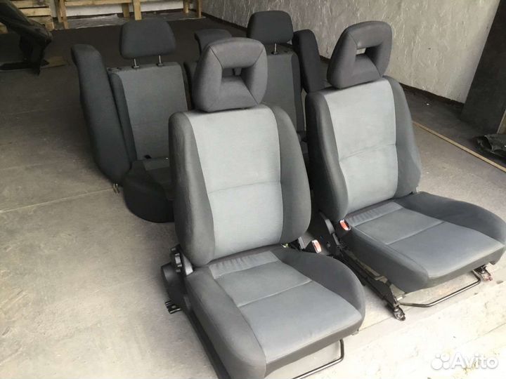 Потолок Митсубиси Каризма