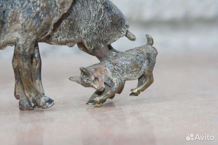 Серны семья козлов Старинная венская бронза