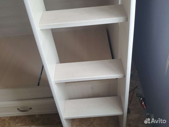 Двухъярусная кровать бу