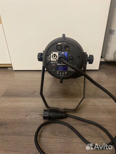 Прожектор LED PAR 64 Martin Rush PAR 2 rgbw Zoom