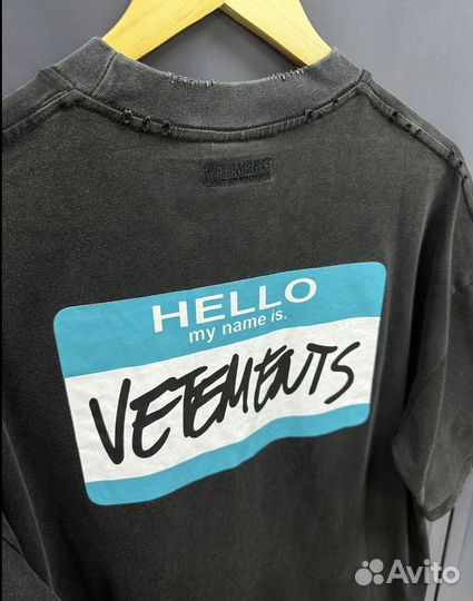 Футболка vetements hello my name is oversize
