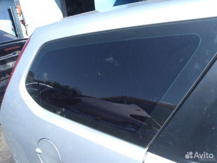 Стекло Ford Focus