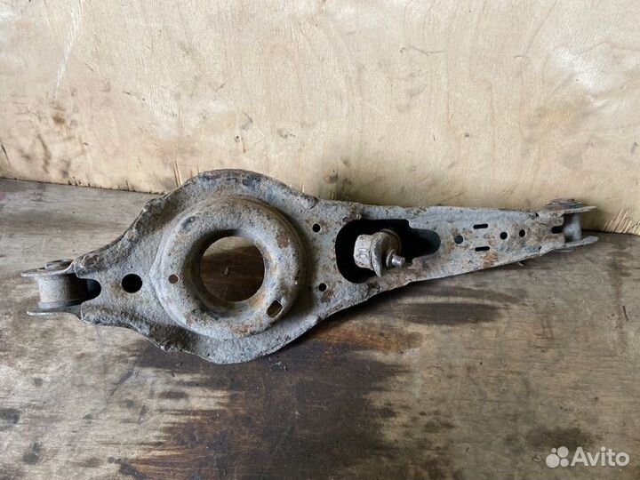 Рычаг нижний задний Mazda 3 BL