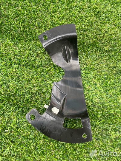 Защита топливного бака Ford Escape 4 2020