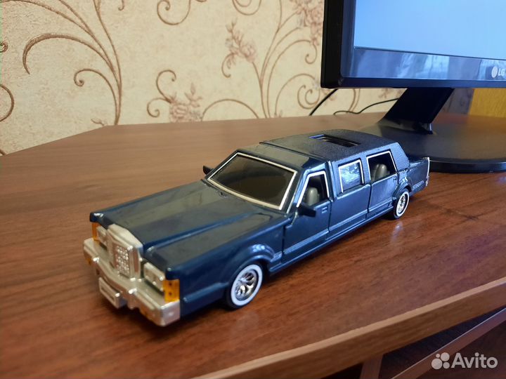 Коллекционная модель автомобиля