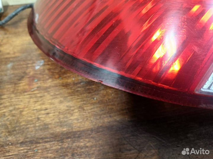 Фонарь задний левый Kia Rio 1 хетчбек
