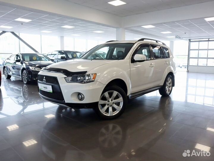 Mitsubishi Outlander 2.4 CVT, 2011, 221 064 км