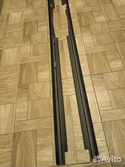 Накладки порогов внутри салона Audi 100, 200 C3