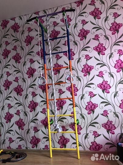 Шведская стенка с турником, канатом и кольцами