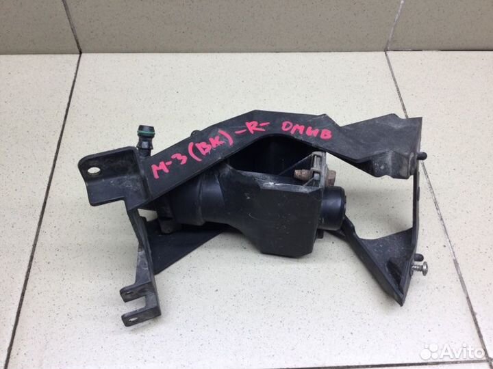 Форсунка омывателя фары правая Mazda 3 BK