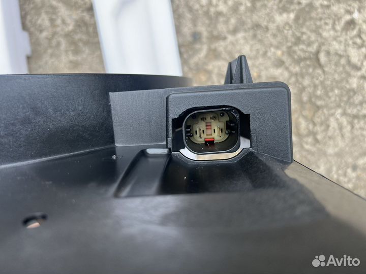 Оснрвной вертилятор охлаждения Mercedes 166 600w