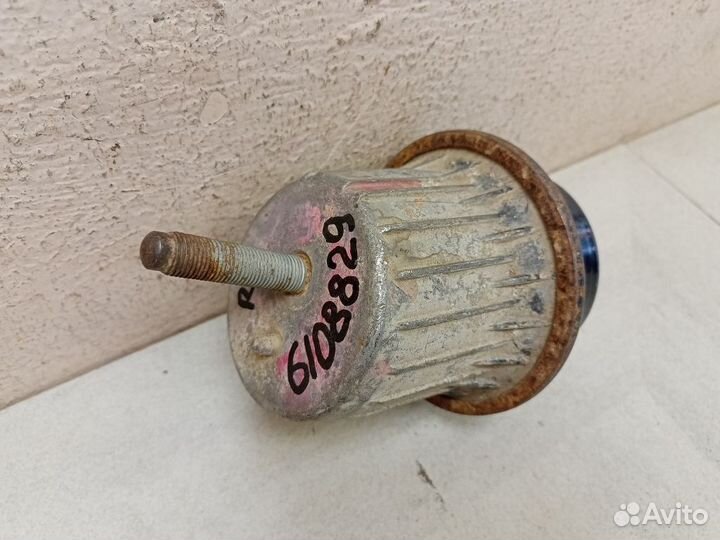 Опора двигателя