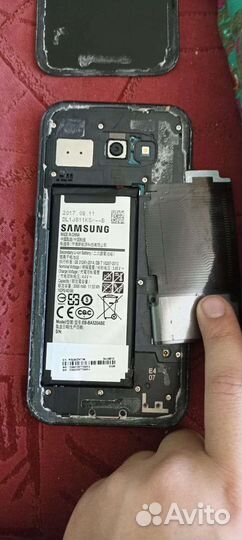 Телефон Samsung galaxy a3 2017