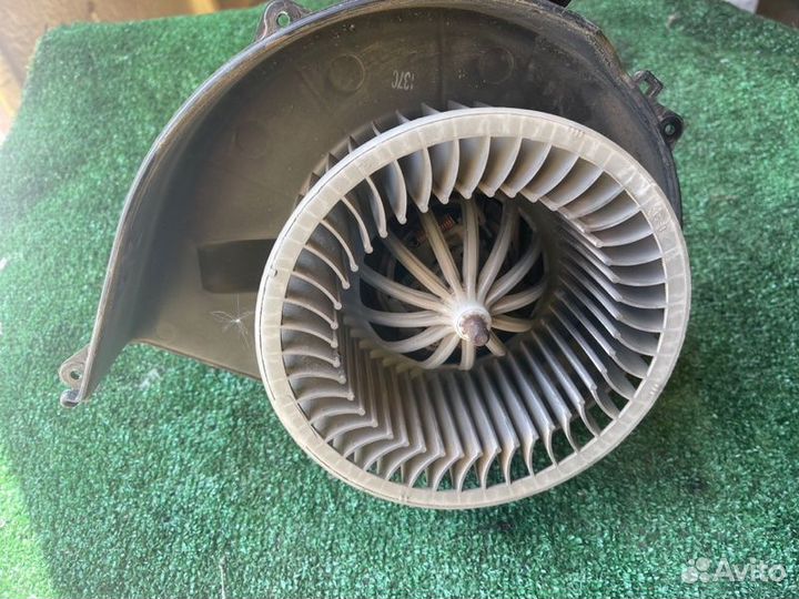 Мотор печки Fabia Rapid Roomster Polo Toledo Ibiza