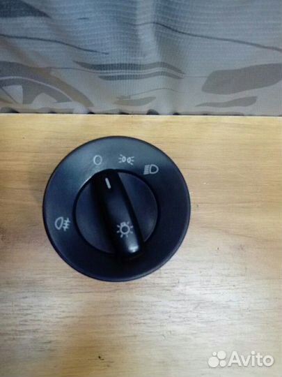 Переключатель света фар Skoda octavia a5 jetta 5