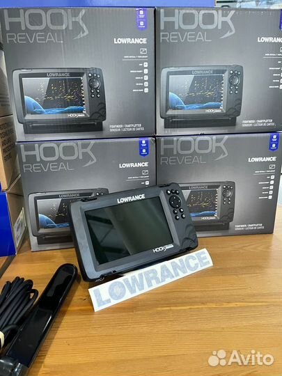 Эхолот Lowrance Hook Reveal 9, 7 TripleShot