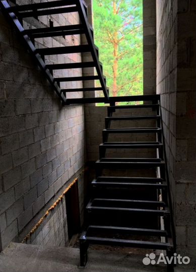 Обшивка ступеней Ясенем