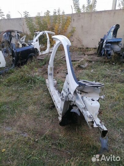 Четверть передний правый Ford Focus 3