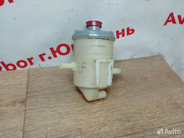 Бачок гур Honda Domani MB