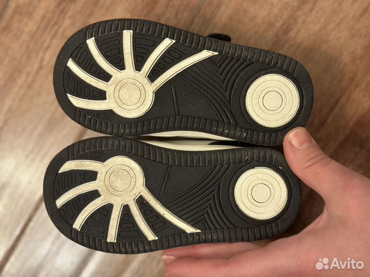 Кроссовки h&m 22 размер