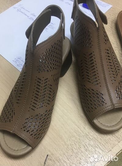 Босоножки женские 39 размер