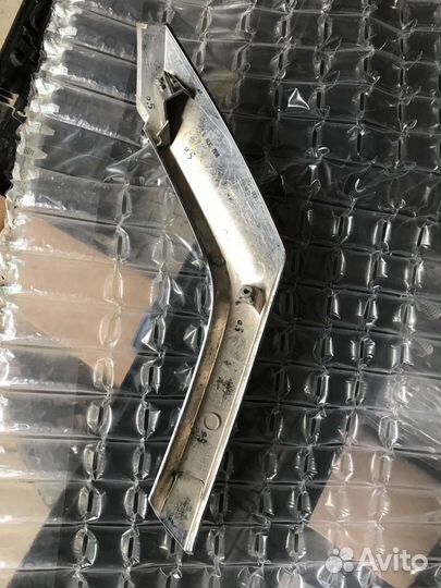 Хром перед бампера левый Mitsubishi pajero sport