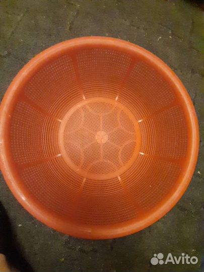 Миска дуршлаг объёмная