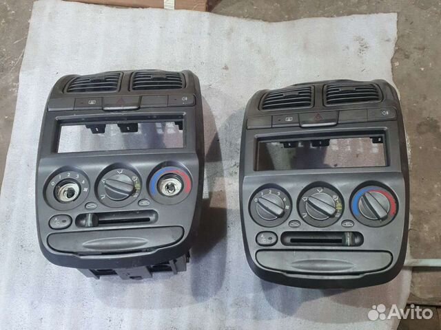 Центральная консоль Hyundai Accent