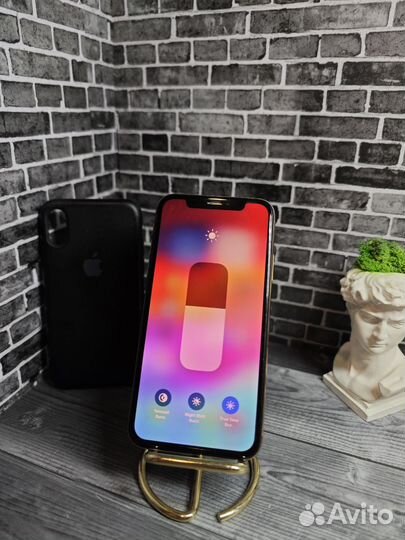 iPhone Xs, 64 ГБ
