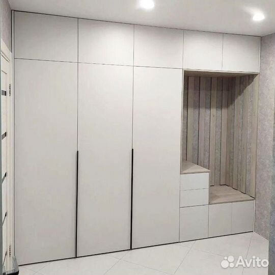 Шкафы в прихожую от мебельной фабрики