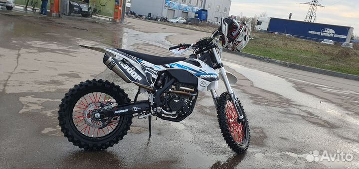 Zuumav cr 300p