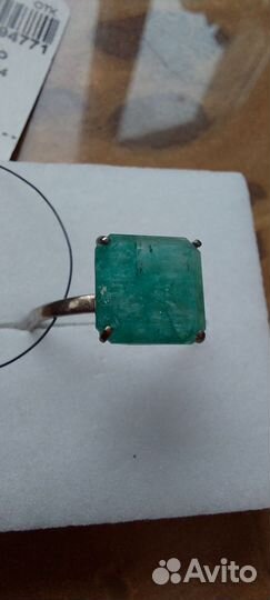 Кольцо с уральским изумрудом новое